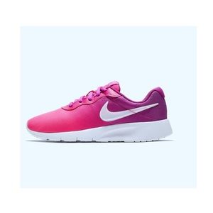 NIKE Tanjun Girls Shoes 1Y
